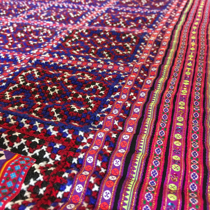 タイ 山岳民族 モン族 刺繍 フリークロス 大判 ハンドメイド インテリア布 1709-2