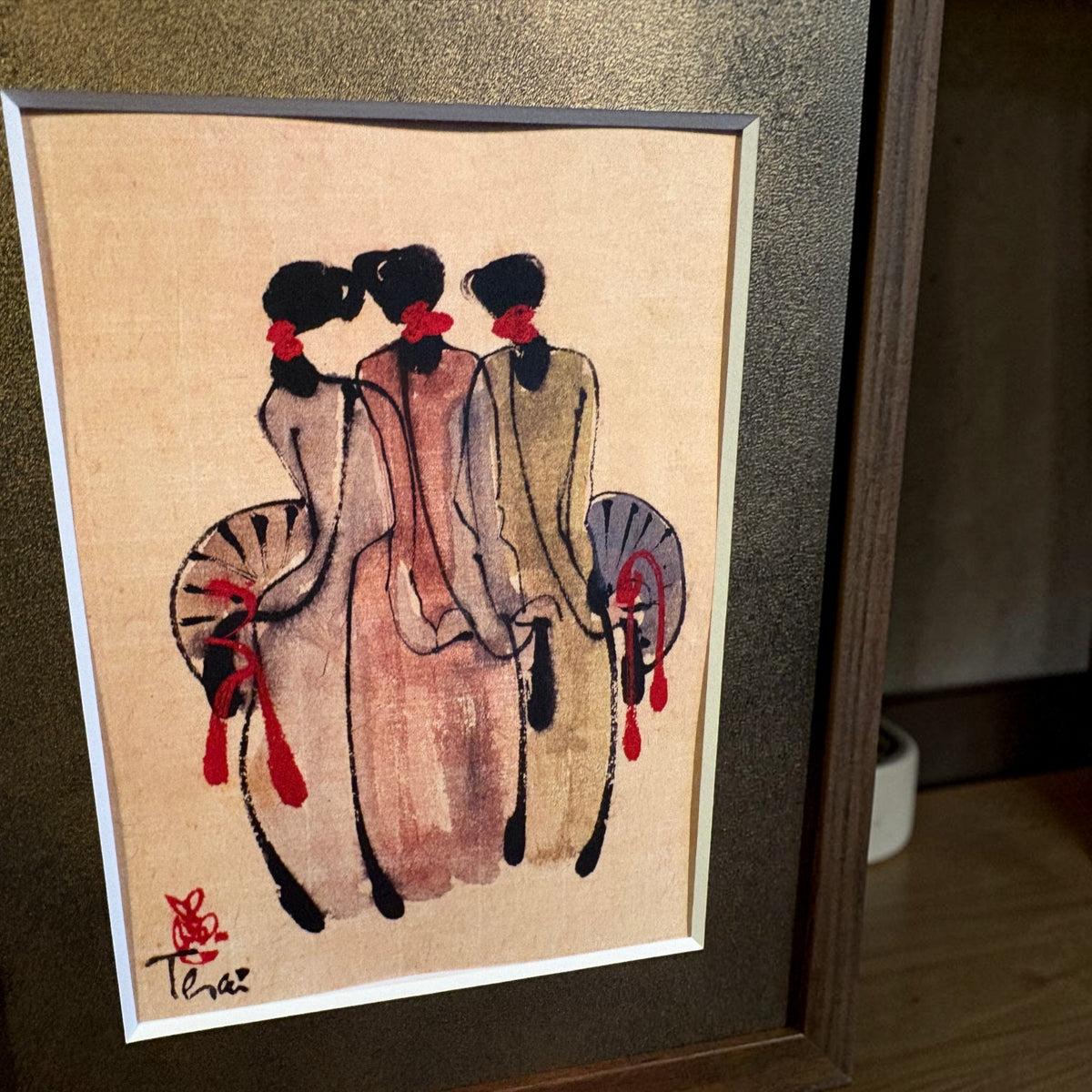 ベトナム インテリアアート 伝統衣装アオザイ女性 水墨画風フレームアート（20x25cm額縁付）2508-8